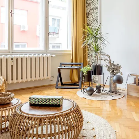 Chic Flat In Heritage Area Near The Center * Budapeste